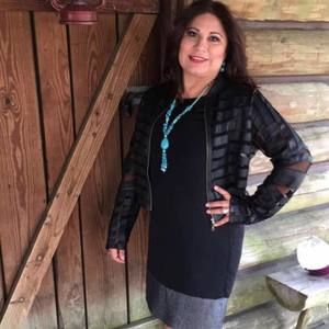 Meet your Posher, Triny